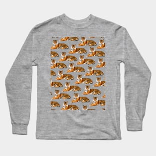 Tiger Pattern on Grey Background Long Sleeve T-Shirt